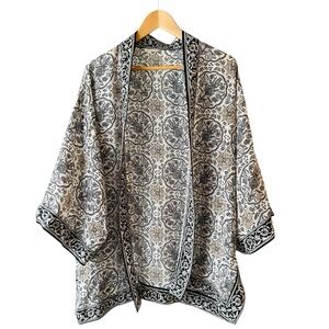 Max Studio Floral Border Print Kimono.Size L